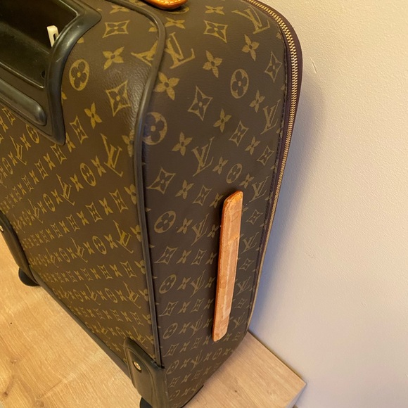 Authentic Louis Vuitton pegase 50 monogram carry on suitcase - Picture 4 of 8